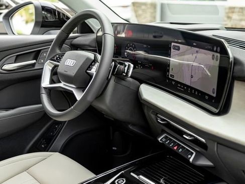 New 2026 Audi Q3 quattro 2.0T AWD/4WD image 35