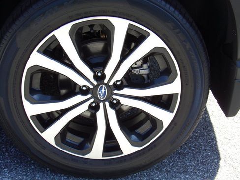 Used 2023 Subaru Forester Limited AWD/4WD image 17