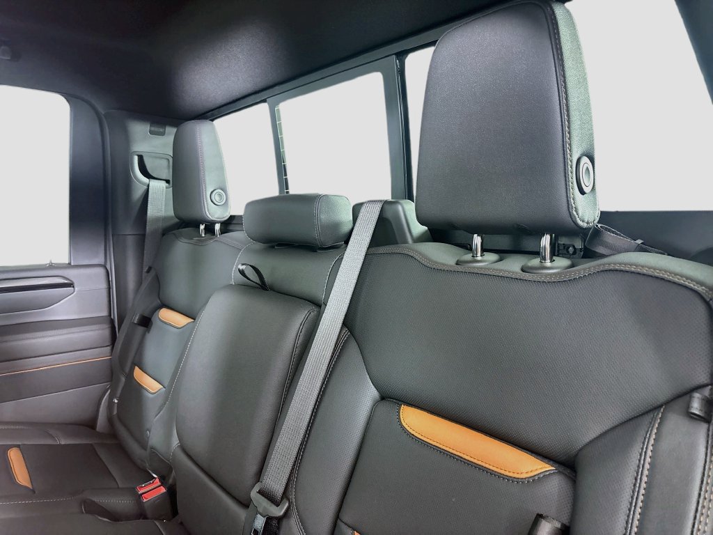 New 2026 GMC Sierra 3500 AT4 w/ AT4 Premium Plus Package AWD/4WD image 25