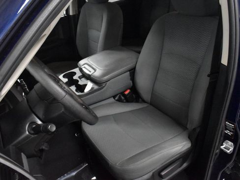 Used 2018 RAM 1500 Express image 12