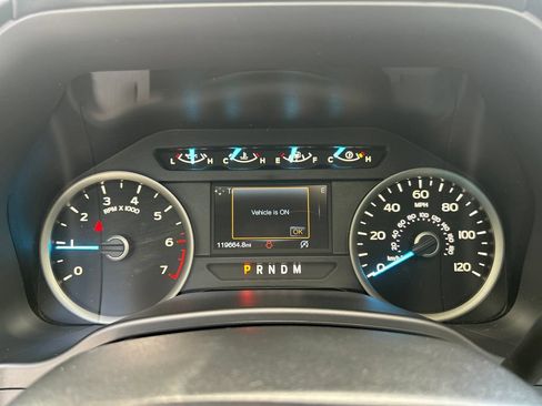 Certified 2019 Ford F150 XLT w/ Equipment Group 302A Luxury RWD image 16