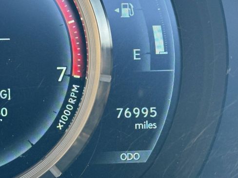 Used 2016 Lexus IS 200t w/ F Sport Package RWD image 36