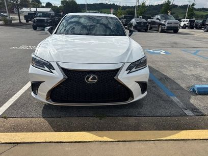 Used 2019 Lexus ES 350 F Sport w/ Accessory Package 2