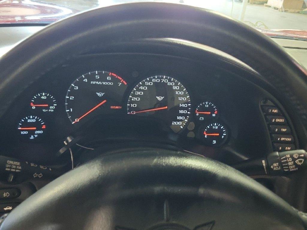 Used 2001 Chevrolet Corvette Coupe w/ Preferred Equipment Group2 RWD image 11