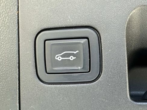 Used 2022 Cadillac XT5 Luxury image 14