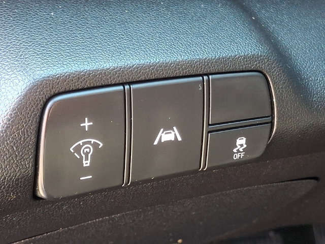 Used 2023 Hyundai Elantra SEL FWD image 25