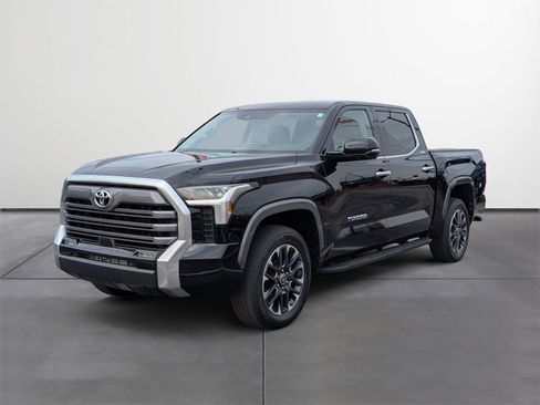Used 2024 Toyota Tundra Limited image 2