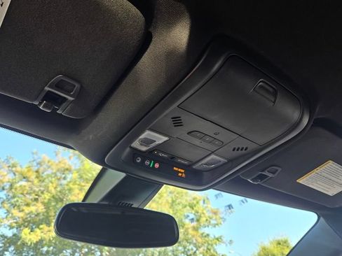 Used 2025 Chevrolet Blazer RS AWD/4WD image 21