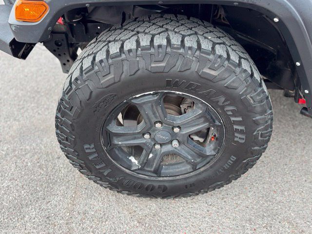 Used 2021 Jeep Wrangler Sport AWD/4WD image 8