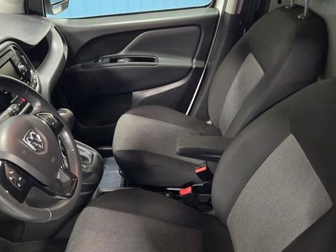 Used 2021 RAM ProMaster City Tradesman SLT image 10