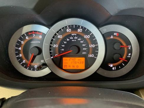 Used 2010 Toyota RAV4 2WD image 15