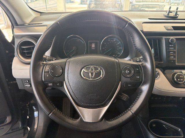 Used 2017 Toyota RAV4 Limited w/ Carpet Mat Package AWD/4WD image 31