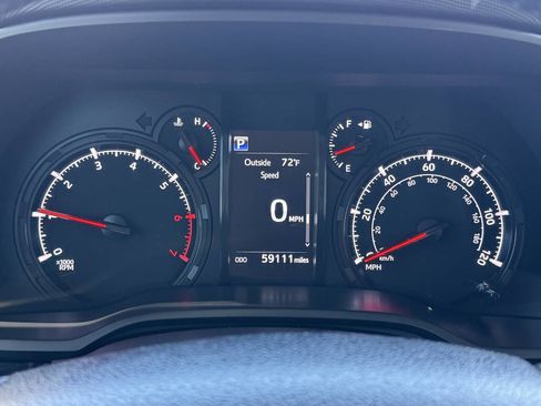 Used 2020 Toyota 4Runner SR5 Premium w/ Moonroof Package AWD/4WD image 22