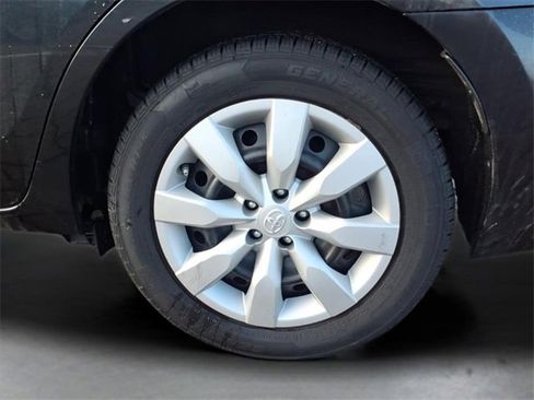 Used 2016 Toyota Corolla L image 24