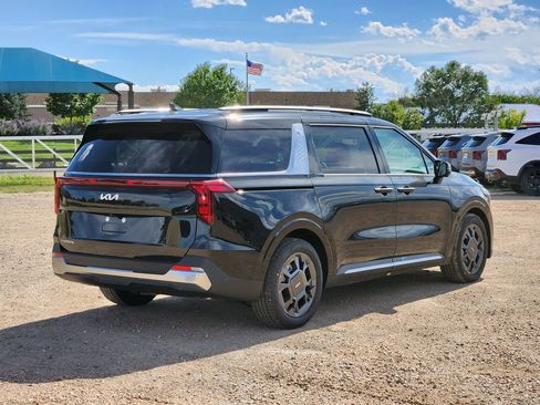 New 2026 Kia Carnival SX FWD image 3