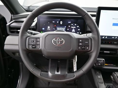 Used 2026 Toyota RAV4 XSE w/ Weather Package image 6