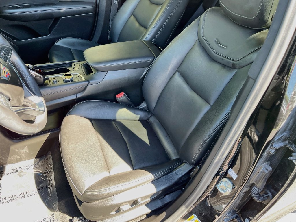 Used 2025 Cadillac XT6 Luxury AWD/4WD image 19