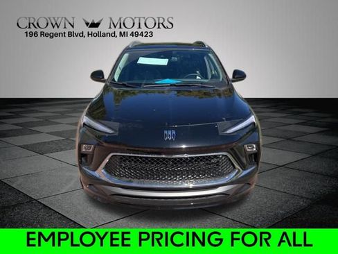 New 2025 Buick Encore GX Sport Touring image 2