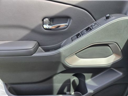 New 2026 Nissan Frontier SV w/ SV Convenience Package image 11