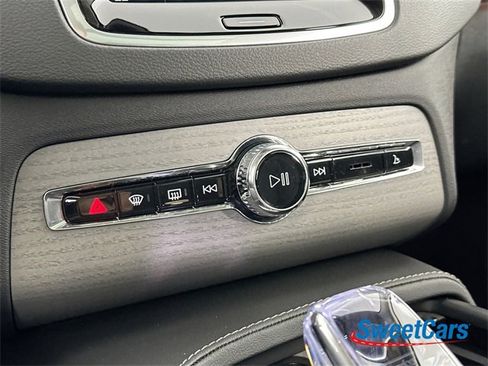 Used 2025 Volvo XC90 B6 Ultra w/ Protection Package Premier image 28