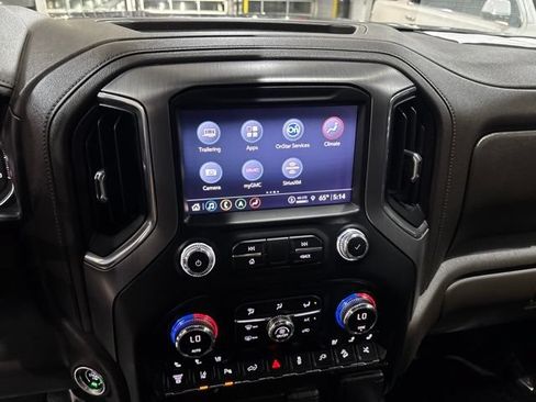 Used 2021 GMC Sierra 3500 Denali w/ Denali Ultimate Package AWD/4WD image 28