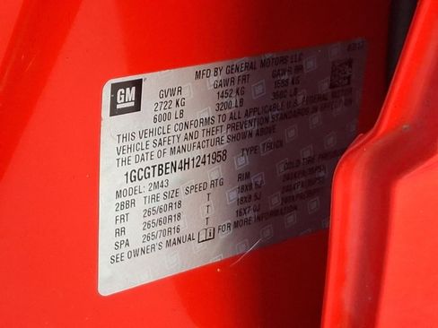 Used 2017 Chevrolet Colorado W/T w/ Custom Special Edition image 26