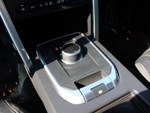 Used 2017 Land Rover Discovery Sport HSE image 13