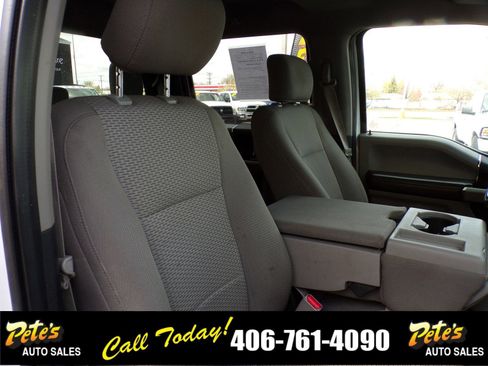 Used 2017 Ford F150 XLT w/ Trailer Tow Package image 18