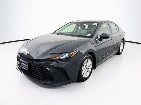 Used 2025 Toyota Camry LE w/ Convenience Package FWD image 3