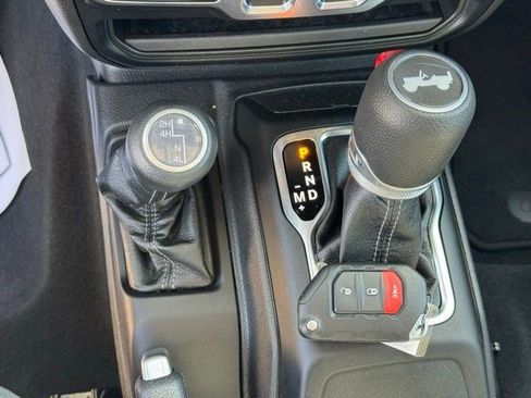 Certified 2024 Jeep Wrangler Sport S image 23