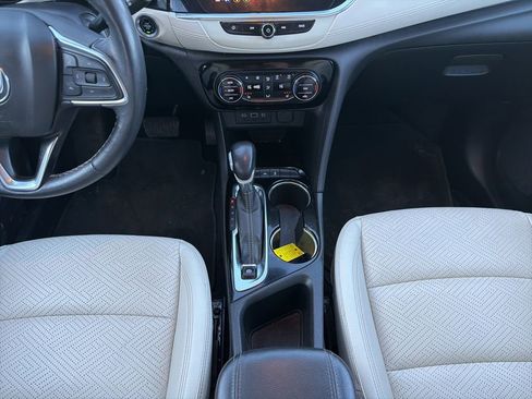 Used 2022 Buick Encore GX Essence w/ Sport Touring Package FWD image 16