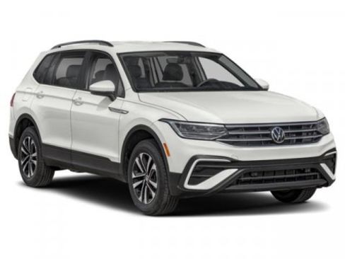 Used 2022 Volkswagen Tiguan S image 6