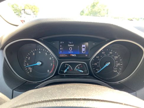 Used 2016 Ford Focus SE FWD image 11