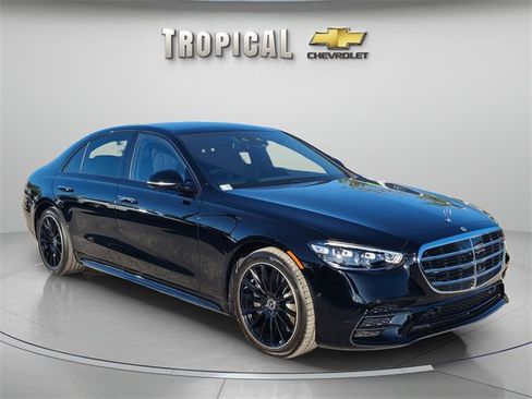 Used 2023 Mercedes-Benz S 500 4MATIC w/ AMG Line image 7