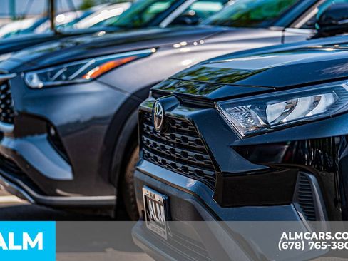 Used 2023 Toyota Corolla LE image 57