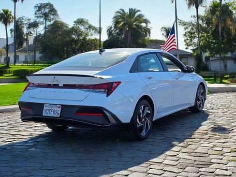 Certified 2025 Hyundai Elantra Sport image 5
