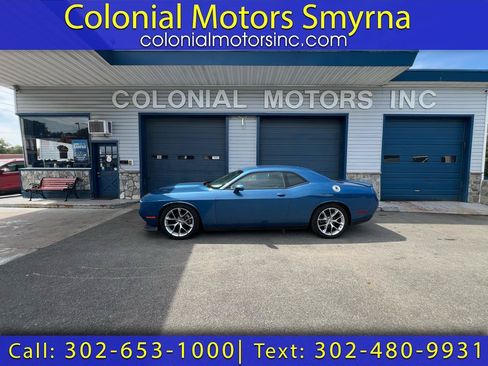 Used 2022 Dodge Challenger GT RWD image 1