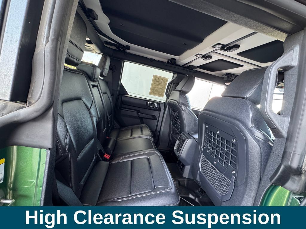Used 2025 Ford Bronco Badlands AWD/4WD image 27
