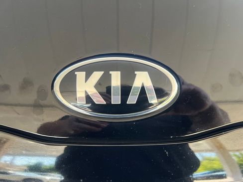 Used 2020 Kia Soul EX FWD image 30