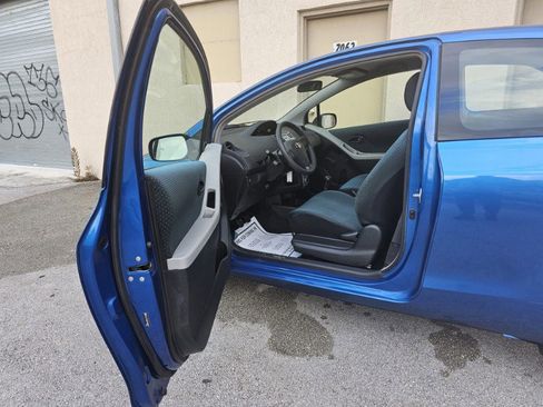 Used 2007 Toyota Yaris 2-Door Hatchback image 19