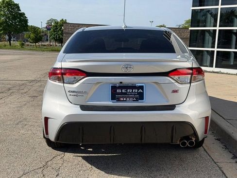 Used 2023 Toyota Corolla SE FWD image 4