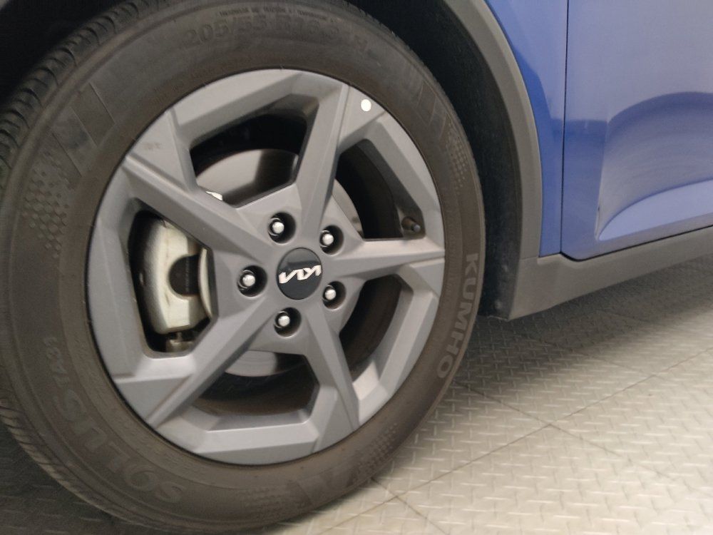 Used 2025 Kia K4 FWD image 31