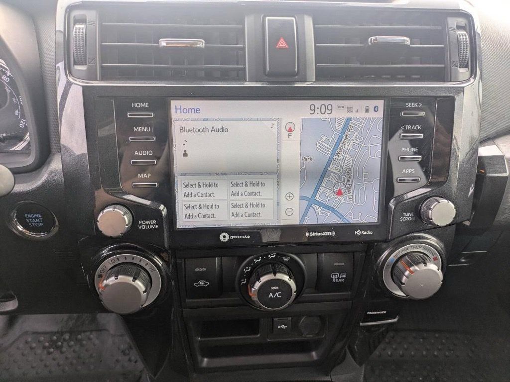 Used 2021 Toyota 4Runner Venture w/ Moonroof Package AWD/4WD image 17