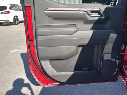 Used 2025 GMC Sierra 1500 SLT w/ SLT Premium Package image 19