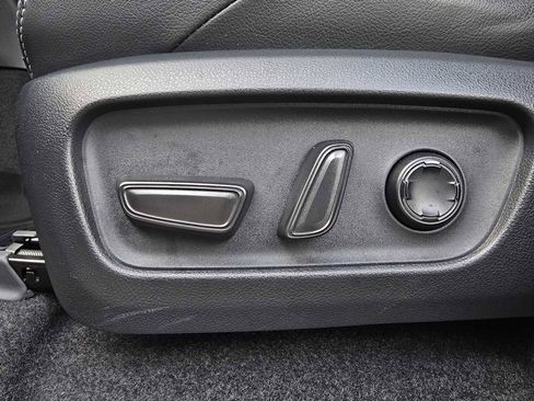 Certified 2025 Toyota 4Runner TRD Off-Road Premium image 26