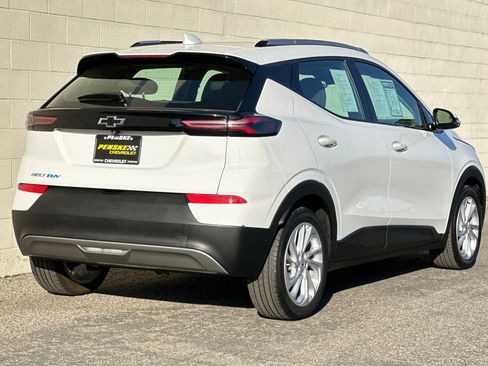 Used 2022 Chevrolet Bolt EUV LT image 4