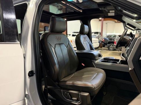 Used 2017 Ford F250 King Ranch w/ King Ranch Ultimate Package image 30