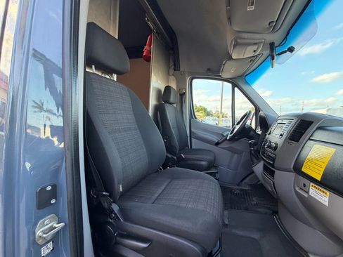 Used 2018 Mercedes-Benz Sprinter 2500 image 16