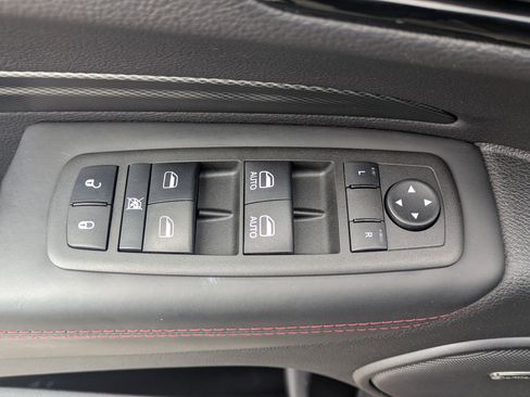 Used 2021 Dodge Durango R/T w/ Technology Group image 22