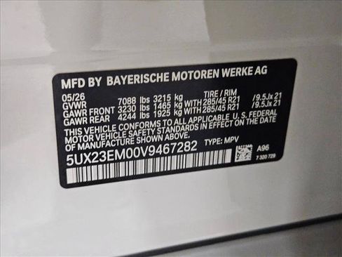 Used 2027 BMW X7 xDrive40i w/ Premium Package AWD/4WD image 18